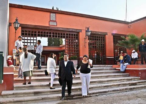 Alistan demandas contra ex funcionarios