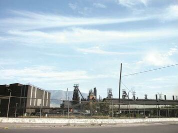 AHMSA recorta plantilla 