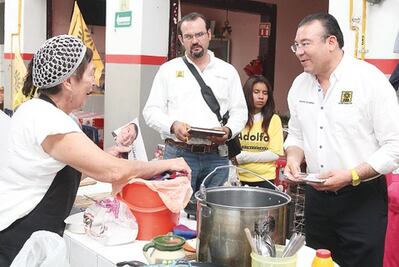 Festeja el PRD 26 años