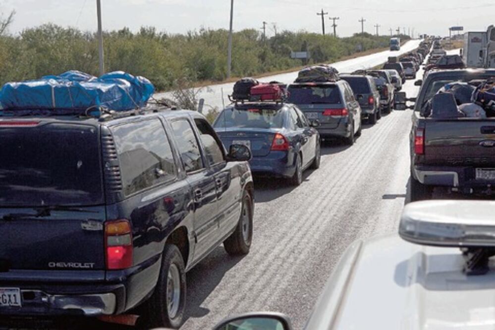 Prevén hoy llegada de 800 paisanos