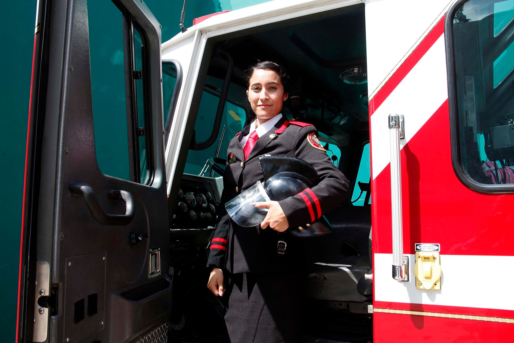 "Hay que aprender a vencer los miedos": Bombera