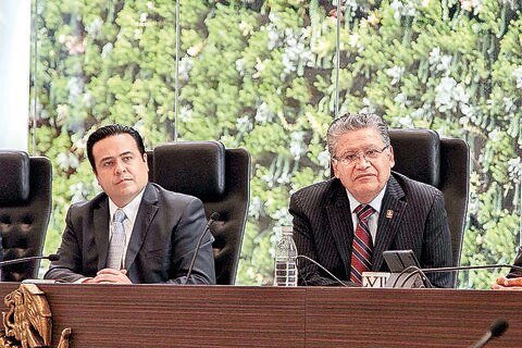 Asume Nava presidencia 