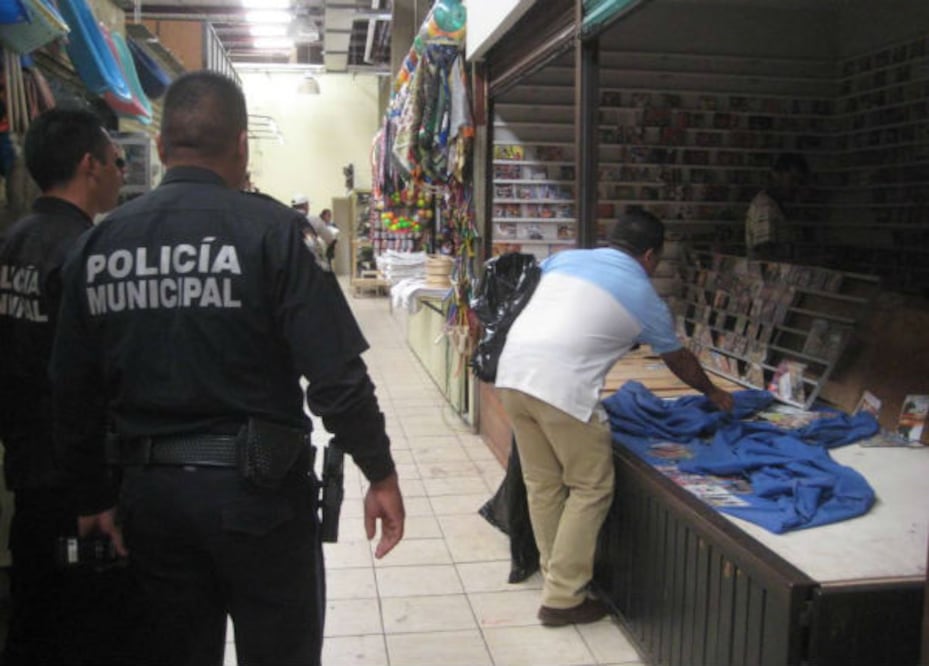 Aseguran mil 620 productos pirata en SJR