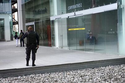 Roban 600 mil pesos  con lujo de violencia  en Central Park 