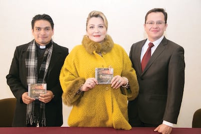 Martha Juliana Ayech tiene nuevo disco navideño