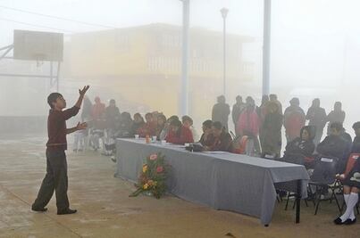 Realizan concurso de oratoria