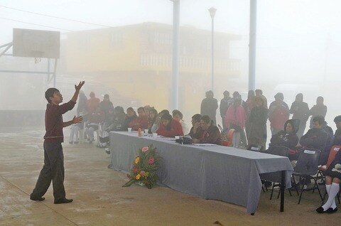 Realizan concurso de oratoria