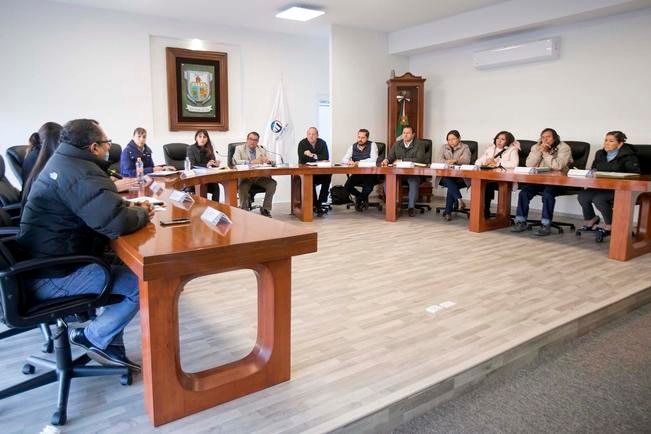 Regidores de Morena exigen su salario