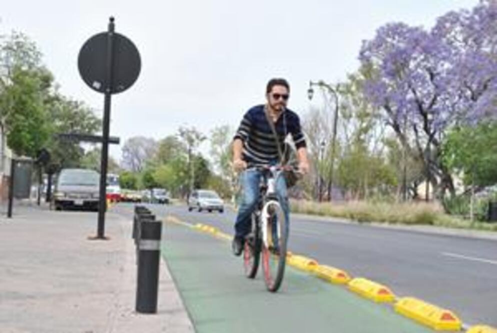 Modifican ciclovía de Universidad