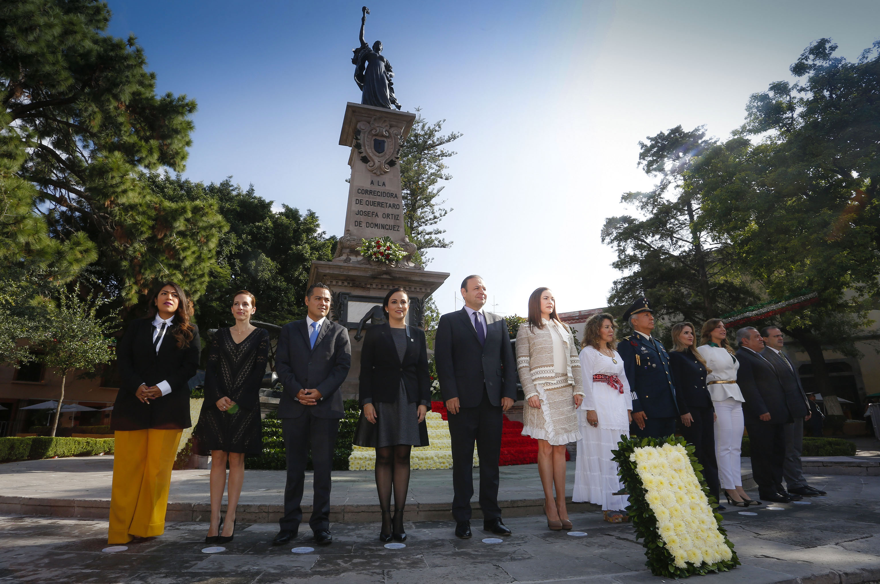 Rinden homenaje a "La Corregidora"