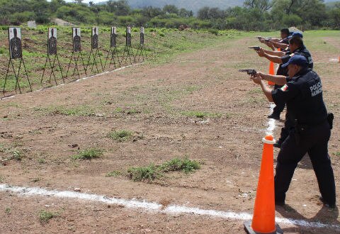 Buscan reformar evaluaciones a policías