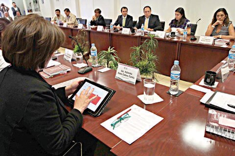 Buscan concientizar a funcionarios