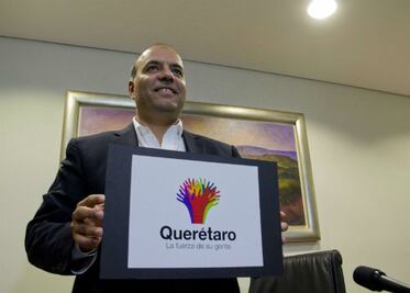 Defiende Loyola Vera logotipo del municipio