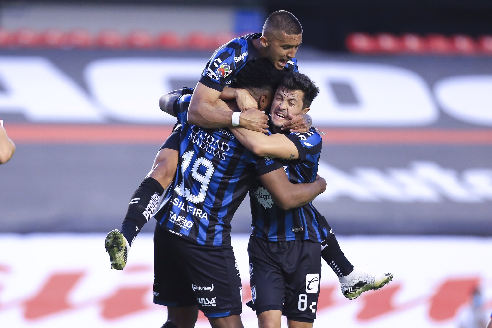 Gallos Blancos gana el Clásico contra San Luis