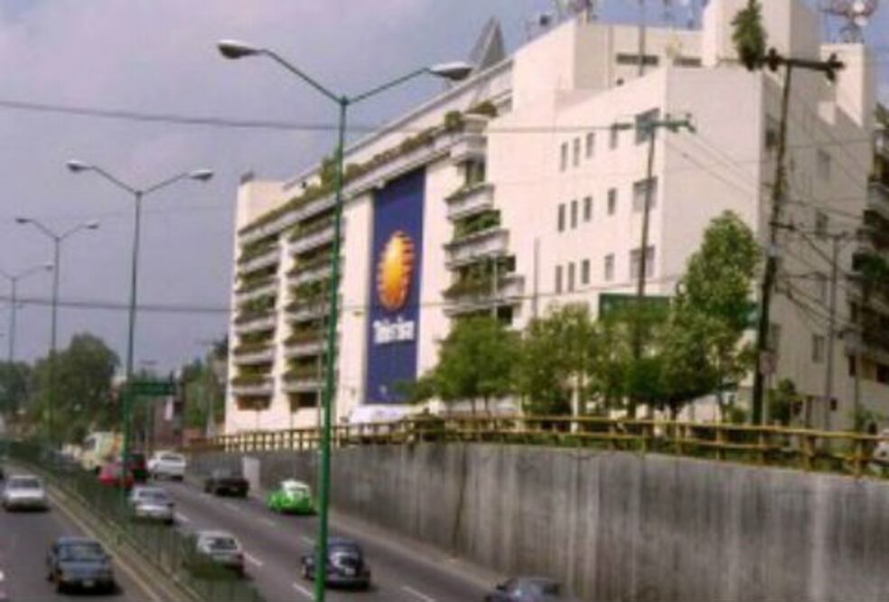 SAT condona deuda a Televisa