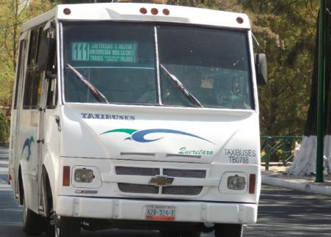 Detenidas 9 personas en transporte público