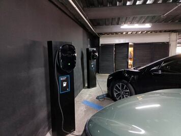 Venden 2 mil 355 automóviles híbridos y eléctricos, en 9 meses