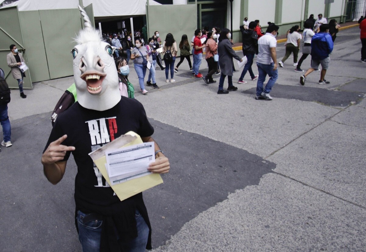 Bares y cantinas ya piden cartilla de vacunación a sus clientes