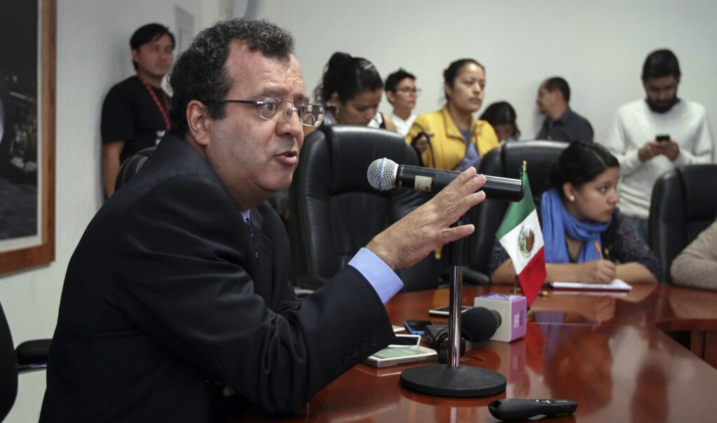 Rector advierte quiebra de la UAQ, de darse recorte