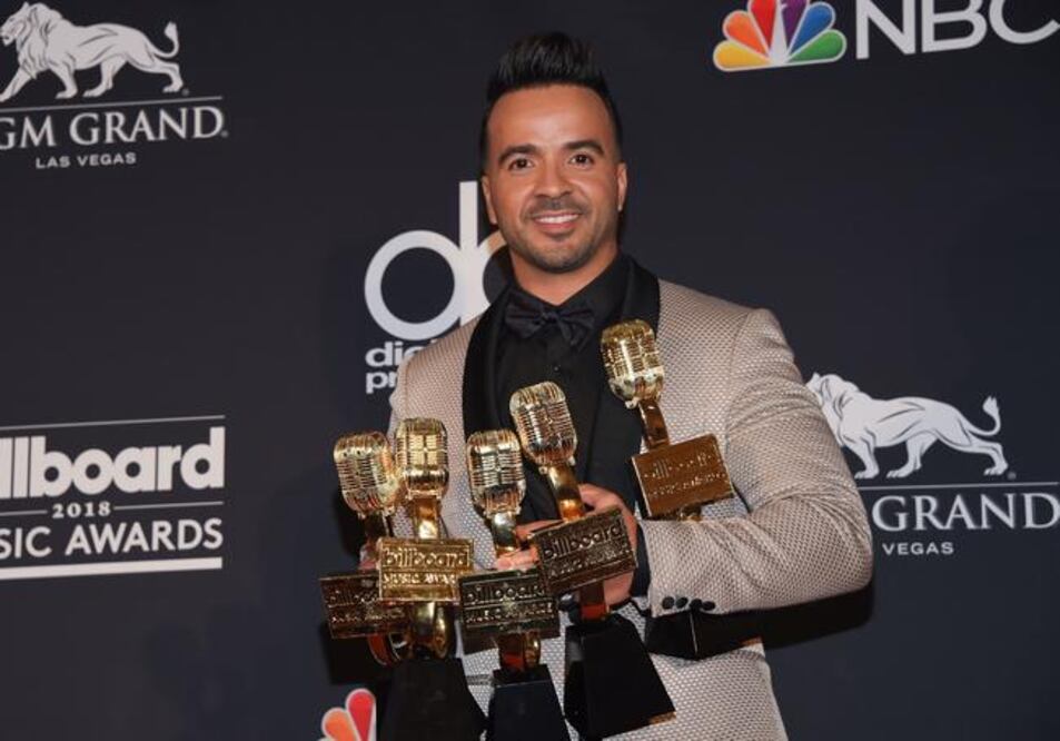 Fonsi se “infiltra” en los Billboard