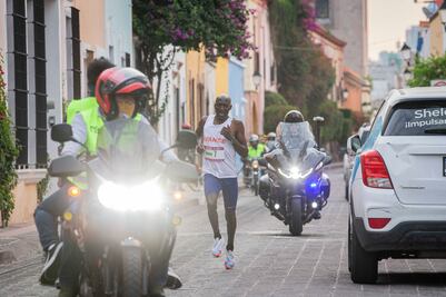 Kenianos dominan el Querétaro Maratón 2023 