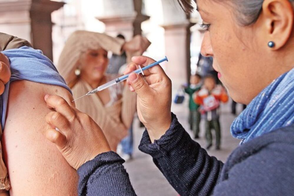 Más de 370 mil vacunas vs influenza 