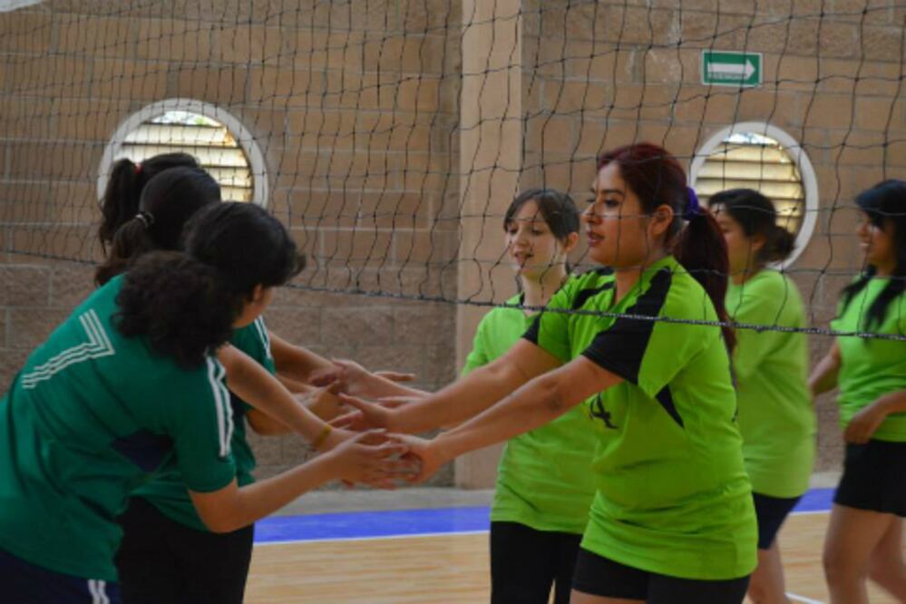 Voleas y remates en la UAQ