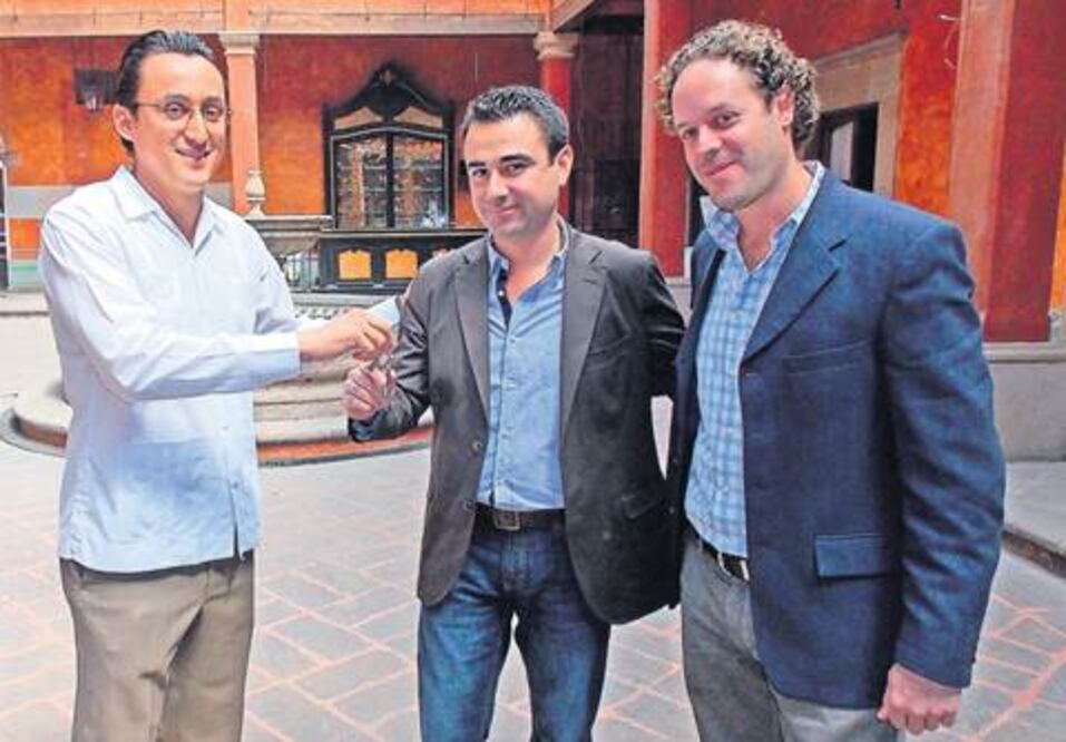 Entregan llaves del Mesón de Santa Rosa