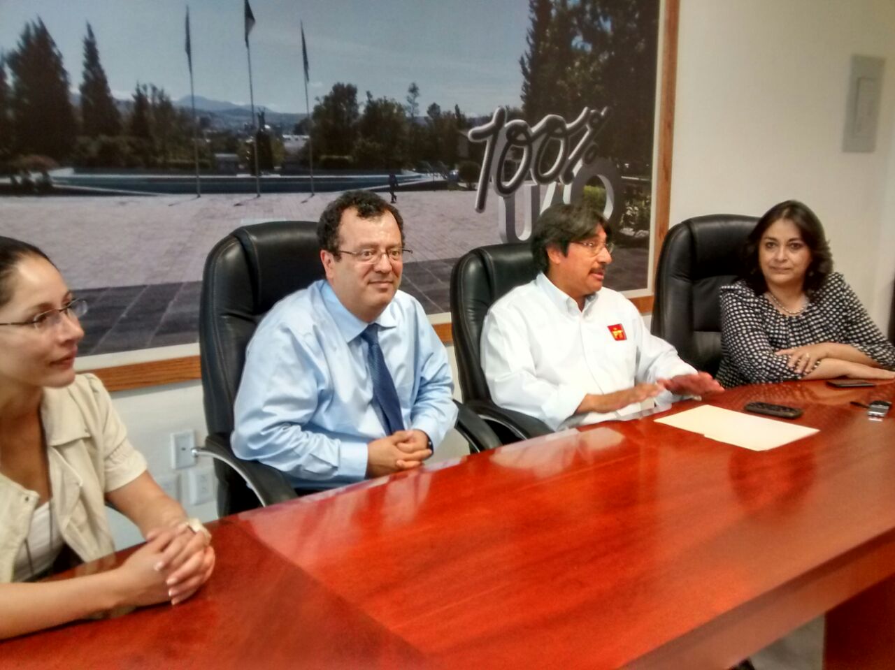 Recibe rector de la UAQ a candidato por el PT