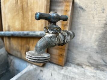 Multa por desperdiciar agua asciende a 37 mil pesos