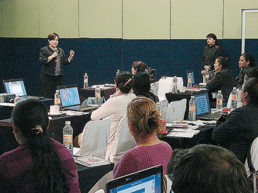 Inician cursos de capacitación en Salud