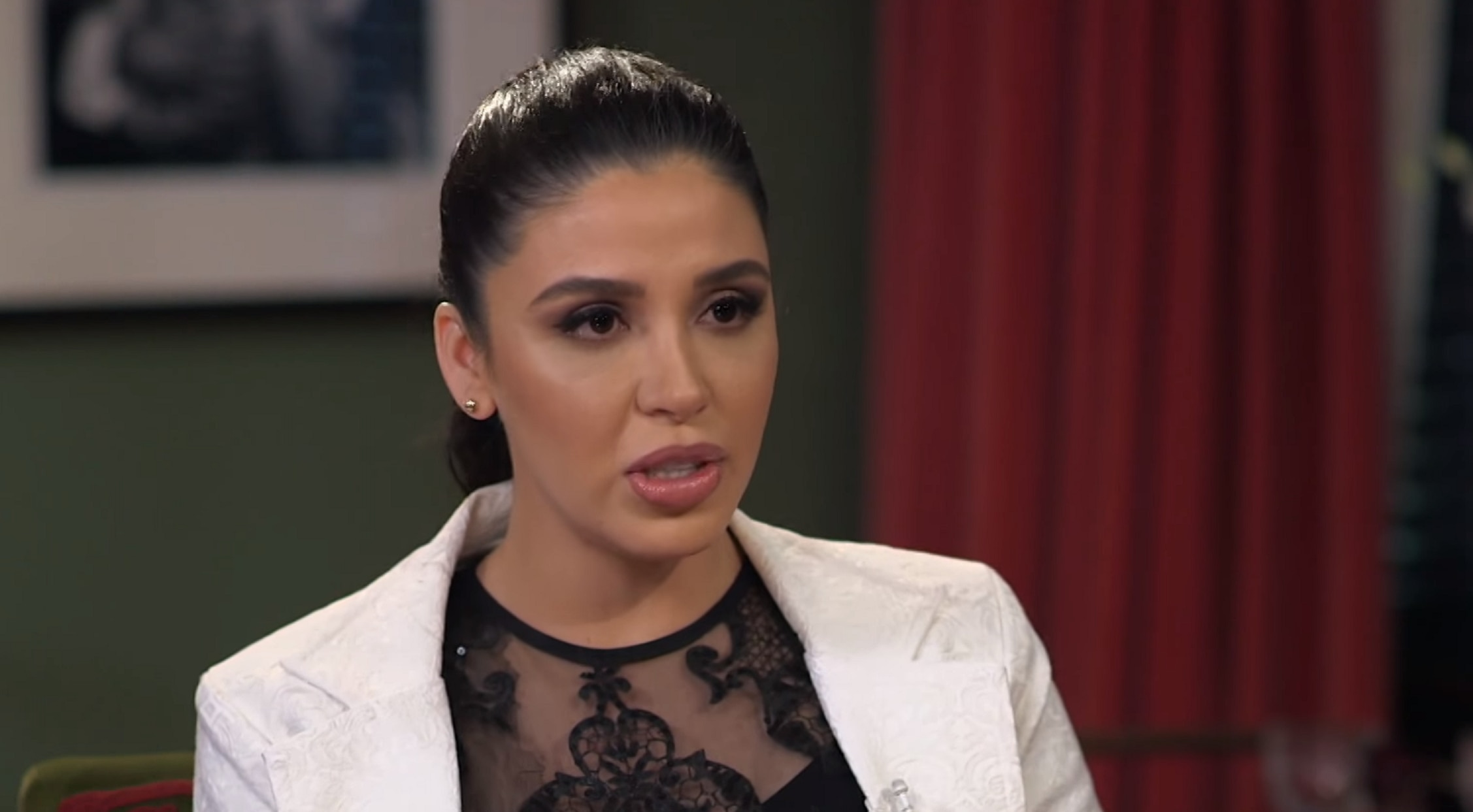 "Si AMLO va a servir al país, yo encantada": Emma Coronel