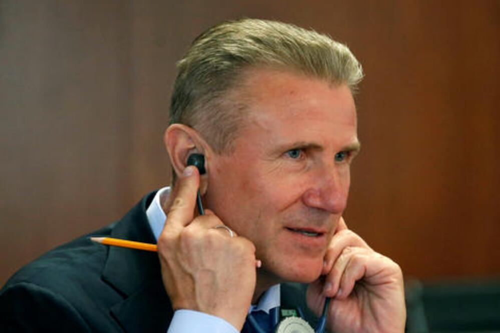 Bubka  defiende a federaciones