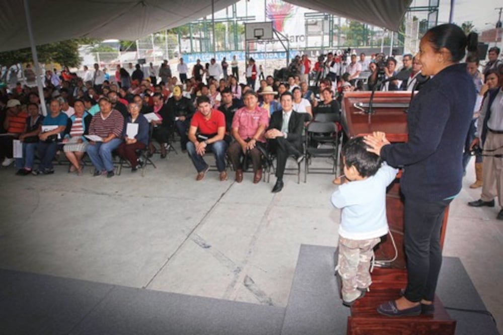 Avanza cobertura de Piso Firme