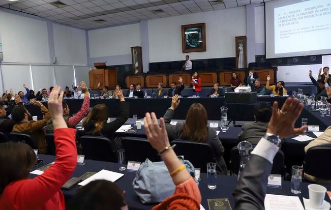 Sube 13% los aspirantes que ingresan a la UAQ
