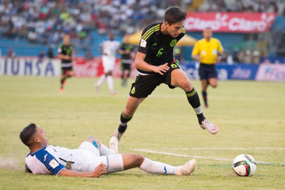 Al Tricolor le crecen garras
