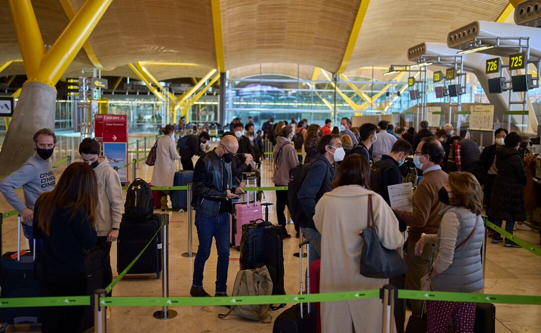 Viajeros que quieran entrar a EU deberán presentar prueba negativa de Covid con no más de un día de vigencia