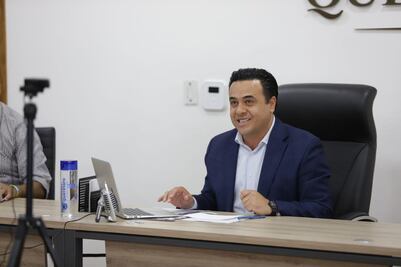 Luis Nava dialoga en línea con ciudadanos