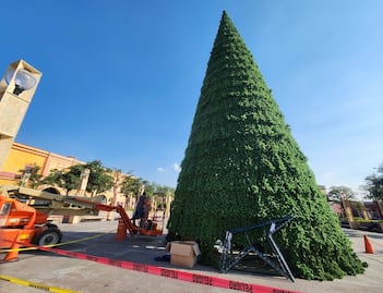 Instalarán tobogán de hielo gigante y más de 400 adornos navideños en Querétaro