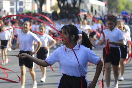 2 mil 600 personas participaron en el desfile del 20 de noviembre en Querétaro