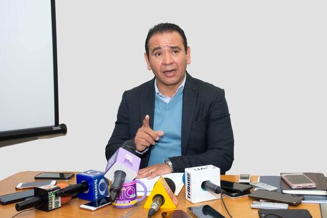 Restablecen el pago de becas en la capital 