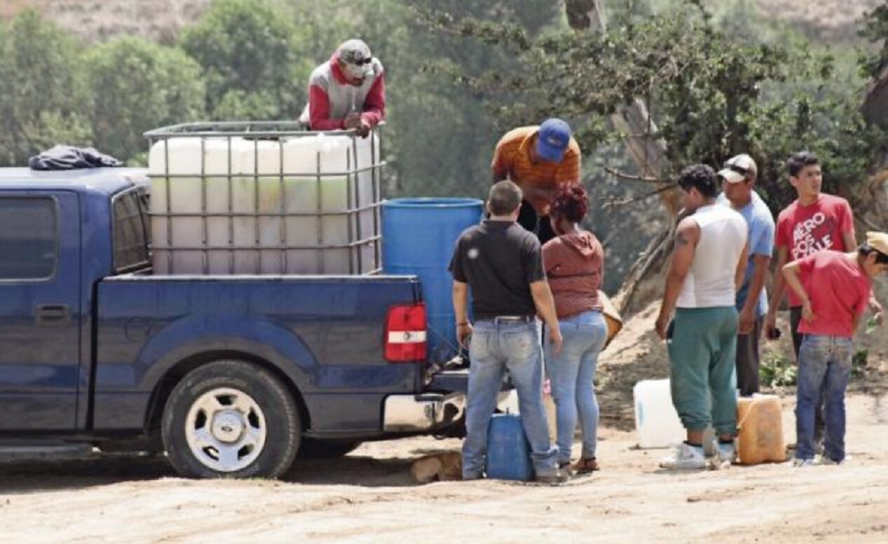 Así opera el huachicol dentro y fuera de Pemex