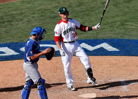 Tri de beis, sin recibir apoyo