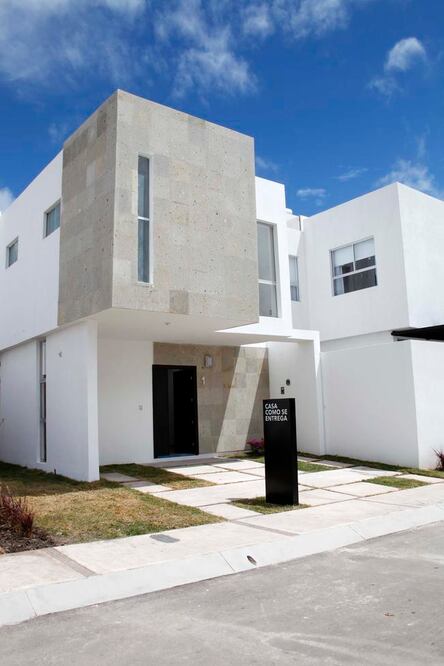 La Asociación Mexicana de Profesionales Inmobiliarios indicó que se ha acercado con los municipios de San Juan del Río, El Marqués, Corregidora y Querétaro para solicitar una reducción en este impuesto. (GUILLERMO GONZÁLEZ. EL UNIVERSAL)