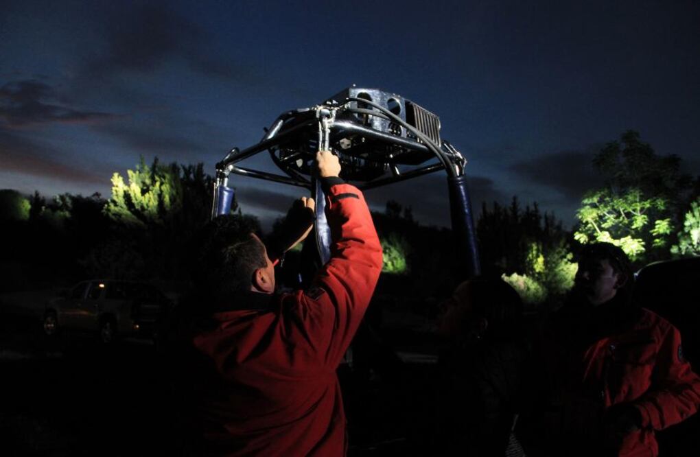 La de los globos aerostáticos es una actividad en la que se requiere madrugar para así aprovechar las corrientes de las primeras horas del día