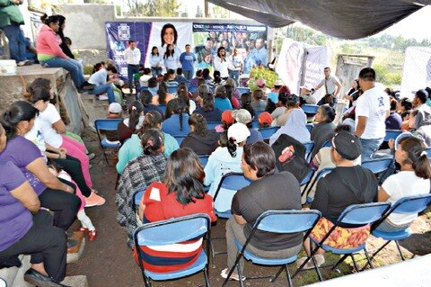 Mary García se compromete a bajar recursos para obras