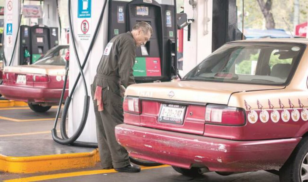 Avanzan 2 mil 800 amparos contra el gasolinazo