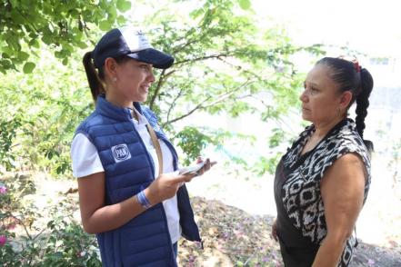 Elsa Méndez invita a colonos a integrarse a su proyecto