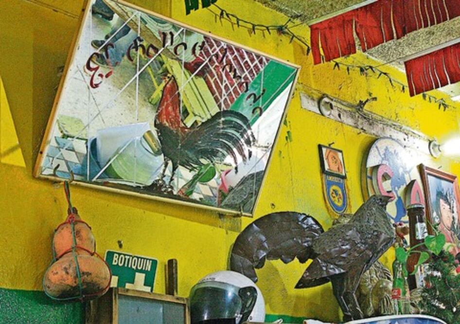 El Gallo Colorado se resiste a morir