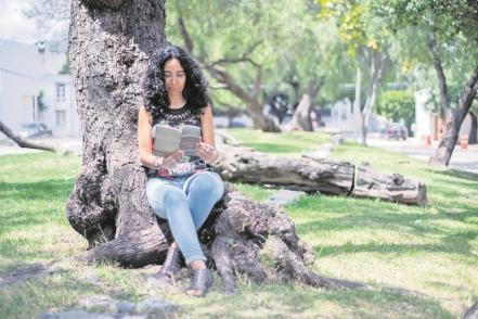 Gabriela Aguirre habla de su poesía